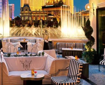 The patio at Hyde Bellagio. The Bellagio fountains are in the distance.