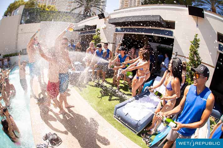 Wet Republic Ultra Pool Events & Bottle Service