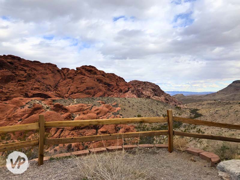 A picture of the red rocks along the scenic driving loop