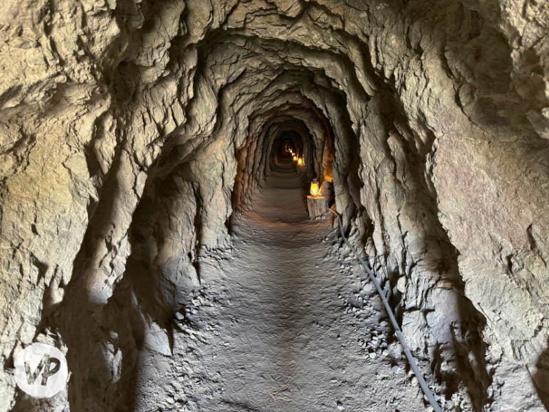 A picture showing the inside of the mine