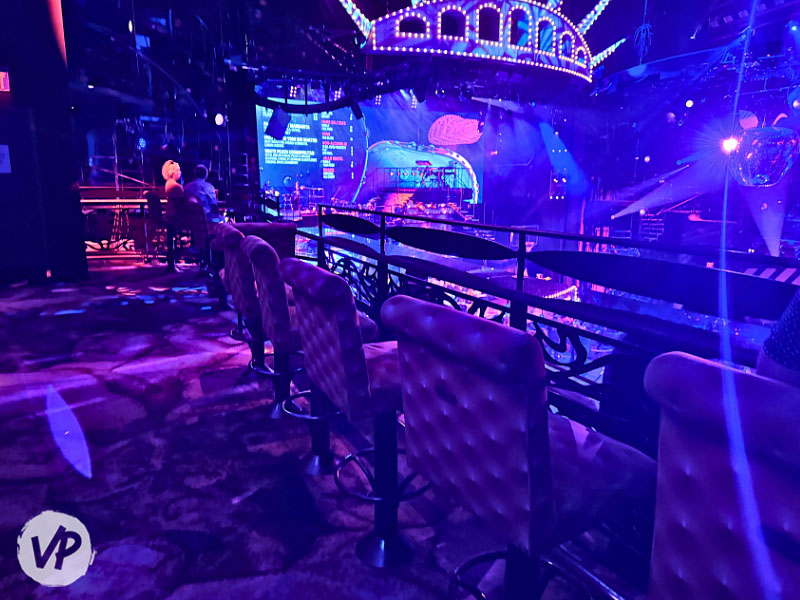 A picture of the barstools at the show